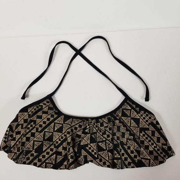 NINETY SIX DEGREES Ruffle Bikini Swim top - Picture 2 of 8